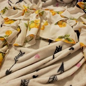 Lemon frill crop top Forever 21